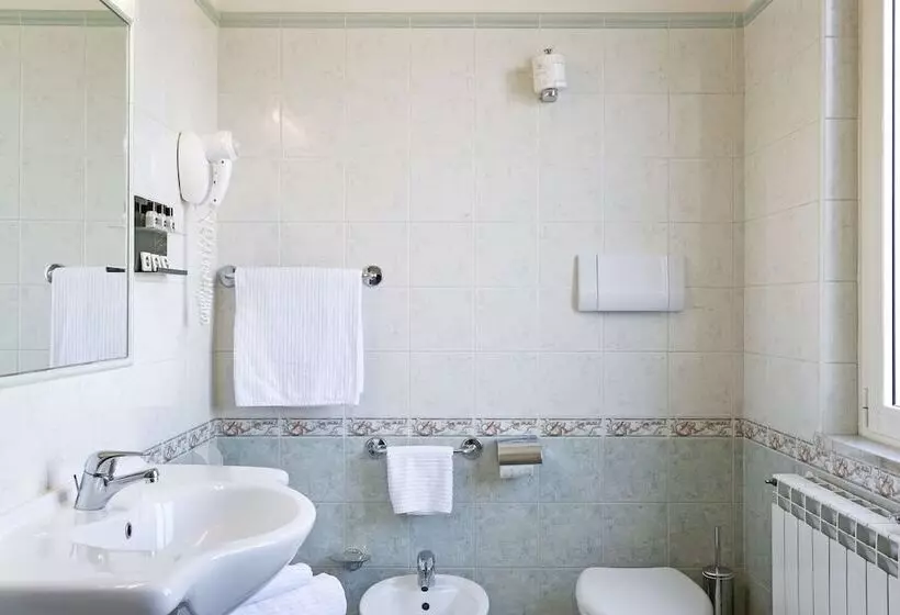 スタンダードトリプルルーム, B&b Hotel Pescara