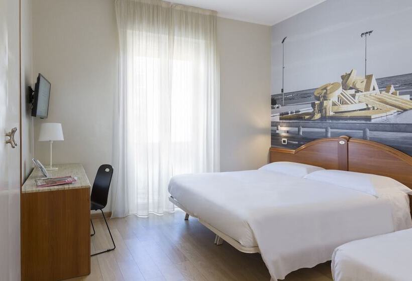 Cameră Triplă Standard, B&b Hotel Pescara