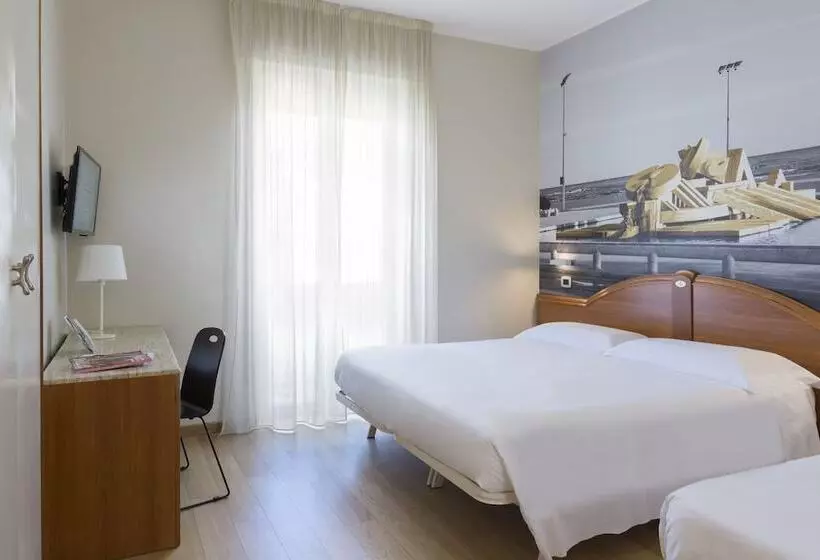 スタンダードトリプルルーム, B&b Hotel Pescara