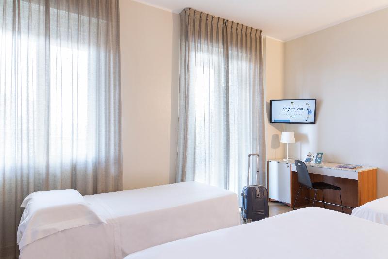 Cameră Cvadruplă Standard, B&b Hotel Pescara