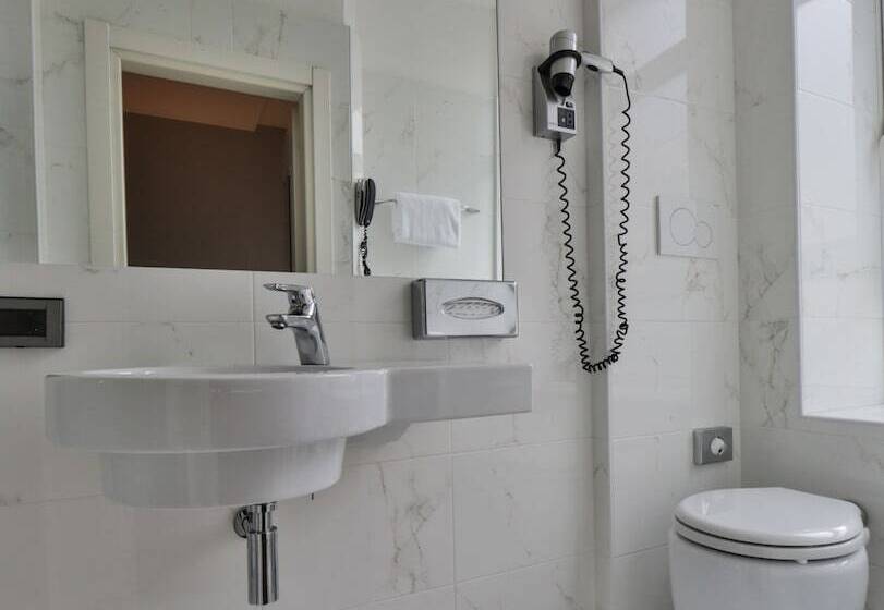 اتاق استاندارد با تخت دوبل, Best Western  Madison