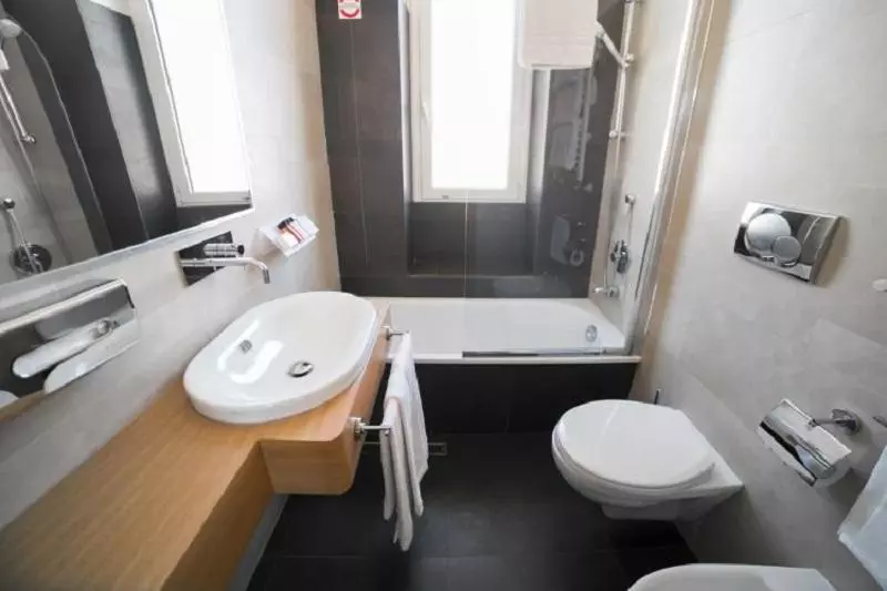 エコノミールーム, Hilton Garden Inn Rome Colosseum