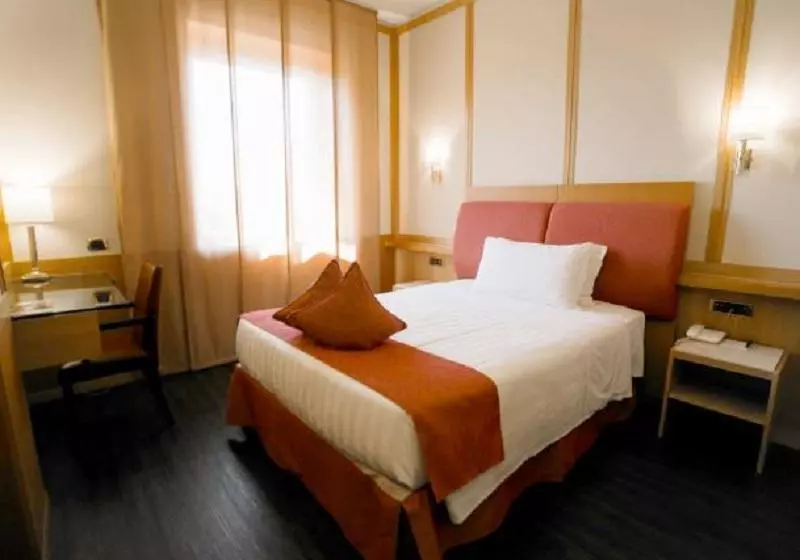 エコノミールーム, Hilton Garden Inn Rome Colosseum
