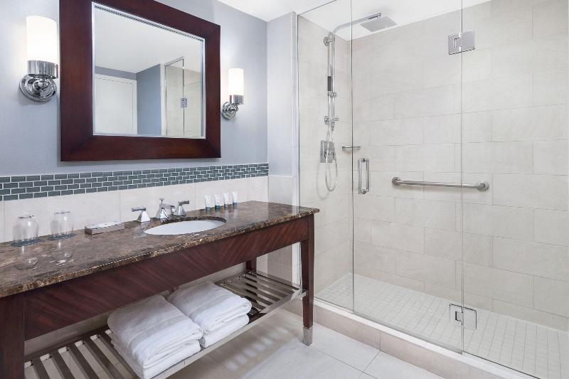 جناح جونيور, Boutique Hotel Torre Di Cala Piccola