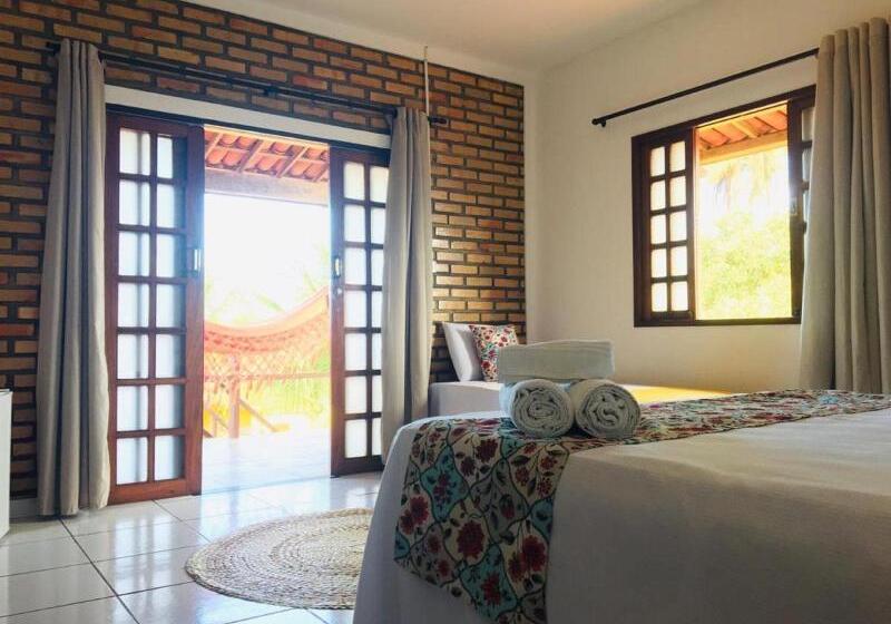 غرفة ديلوكس مطلّة علي البحر, Boutique Hotel Torre Di Cala Piccola