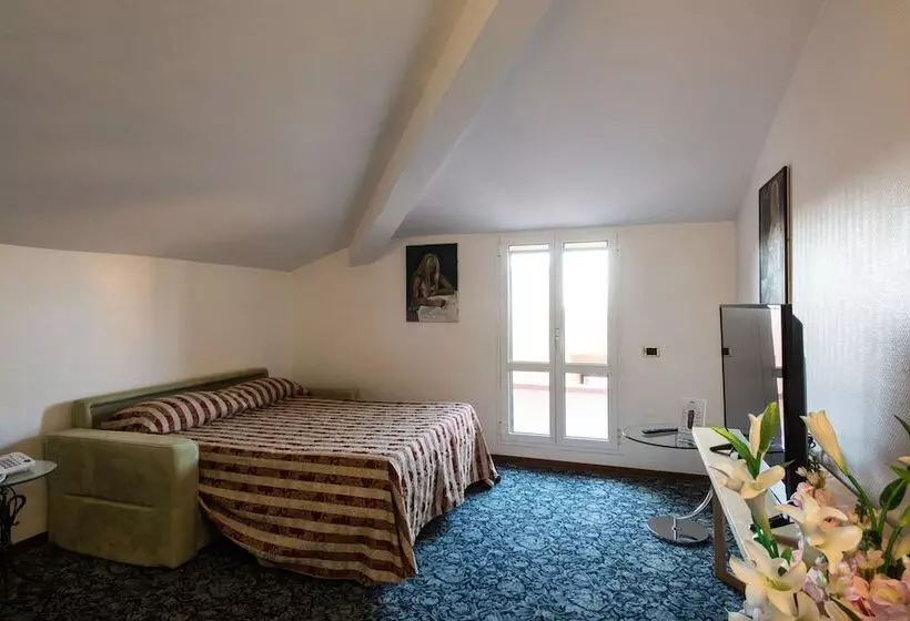 Standard-huone, Centrale