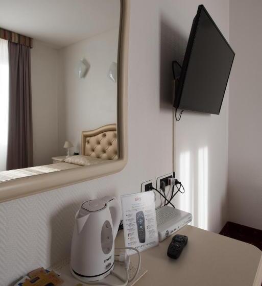 수피리어 룸, Centrale