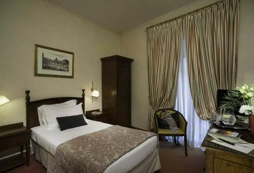 اتاق استاندارد یک نفره, Colonna Palace