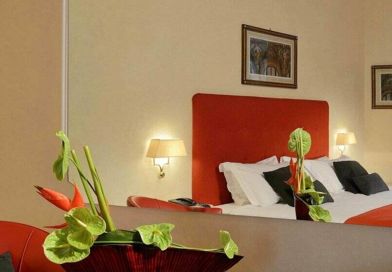 اتاق لوکس, Colonna Palace