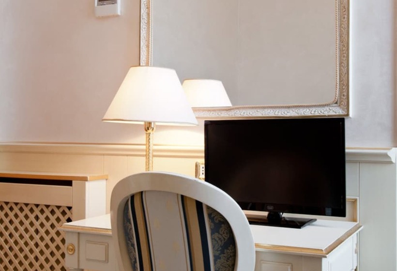 Номер Стандарт, Nouvel Hotel Des Bains