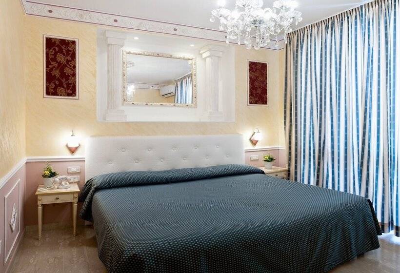 Номер Стандарт, Nouvel Hotel Des Bains