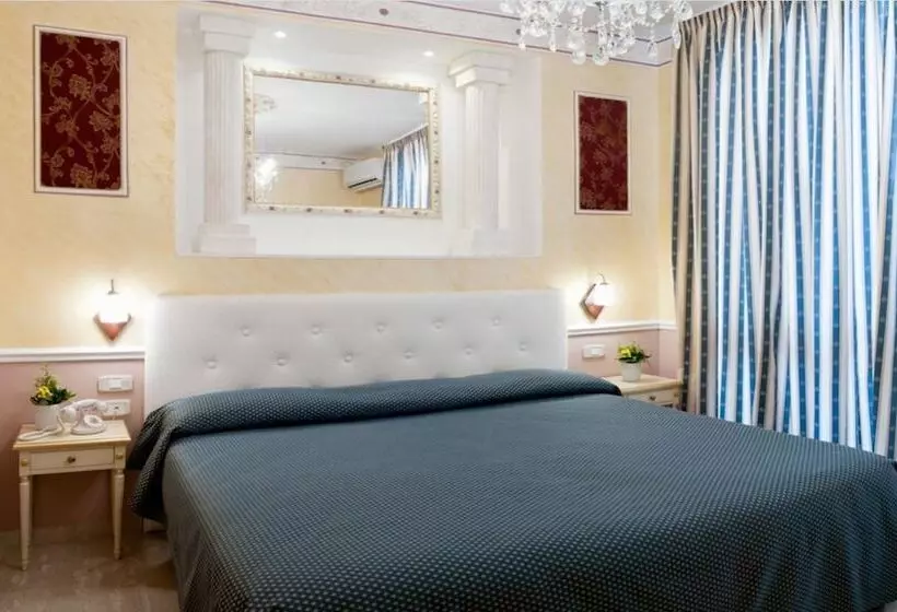 Standard Kolmen Hengen Huone, B&B HOTEL Pesaro Des Bains