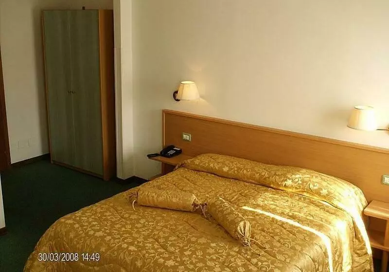 Superior-huone, Etruria