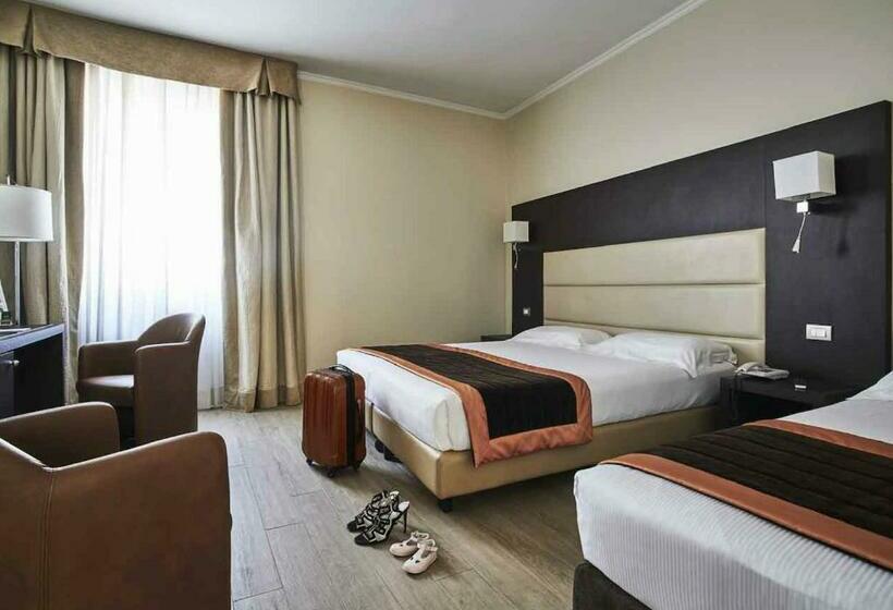 اتاق کلاسیک سه تخته, Fh55 Grand Hotel Palatino