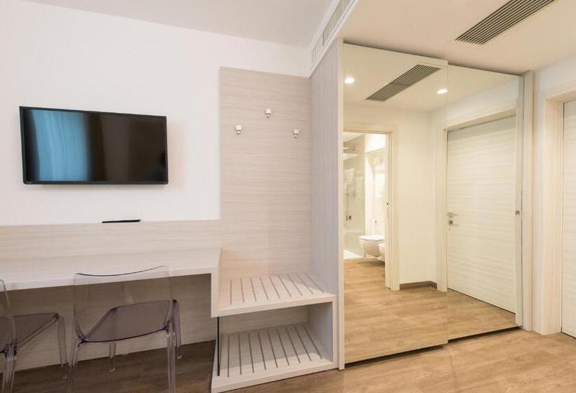 コンフォートルーム, Grand Hotel Liberty