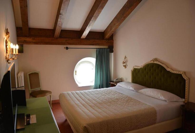 Номер Economy, Grand Hotel Liberty