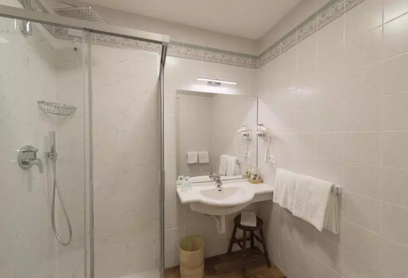 اتاق استاندارد, Grand Hotel Liberty