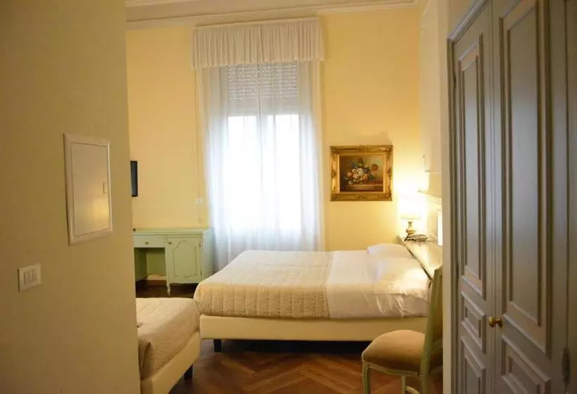 اتاق سوپریور سه تخته, Grand Hotel Liberty