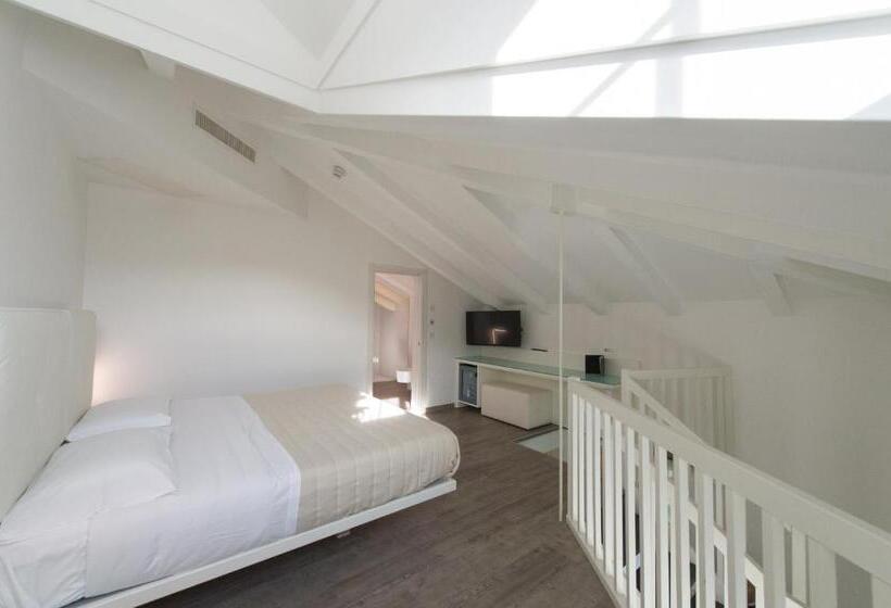 スイート, Grand Hotel Liberty