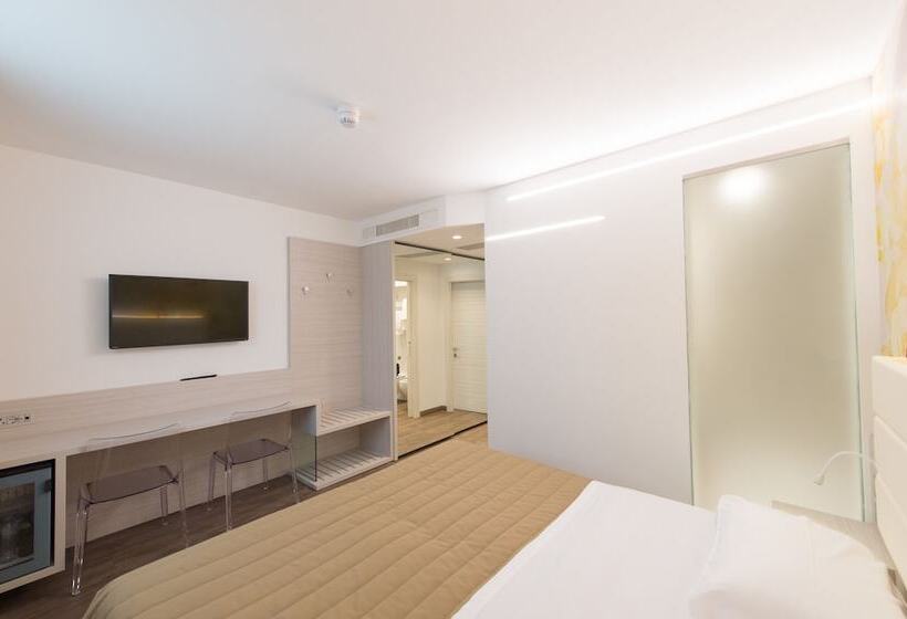 コンフォートルーム, Grand Hotel Liberty