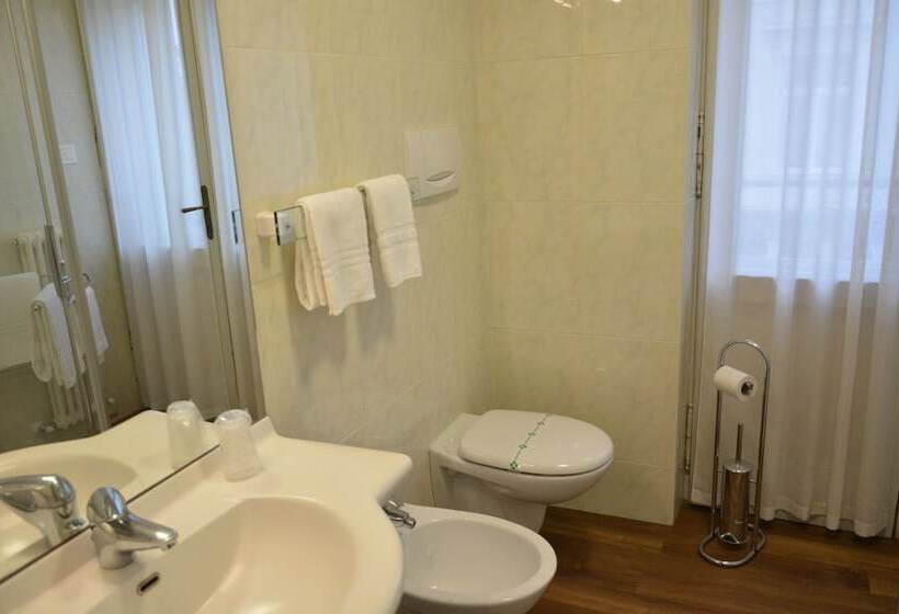 Трехместный Номер Superior, Grand Hotel Liberty