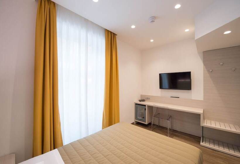 コンフォートルーム, Grand Hotel Liberty