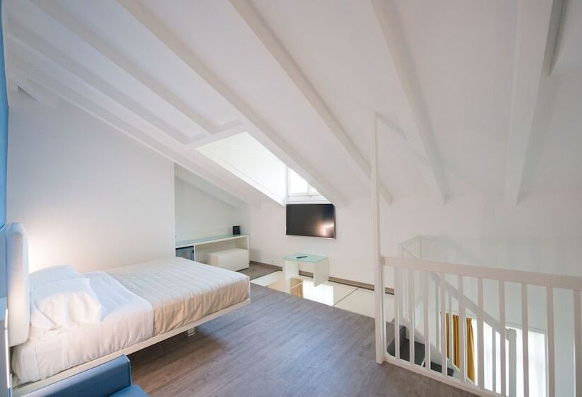 スイート, Grand Hotel Liberty