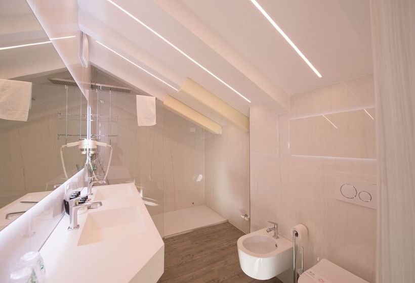 スイート, Grand Hotel Liberty