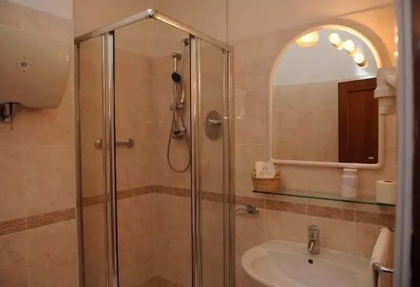 Habitació Economy, Grifone