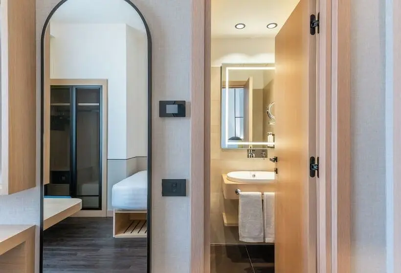 スタンダードシングルルーム, Hilton Garden Inn Rome Colosseum