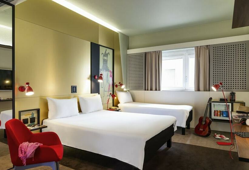 اتاق پرمیوم, Ibis Milano Centro