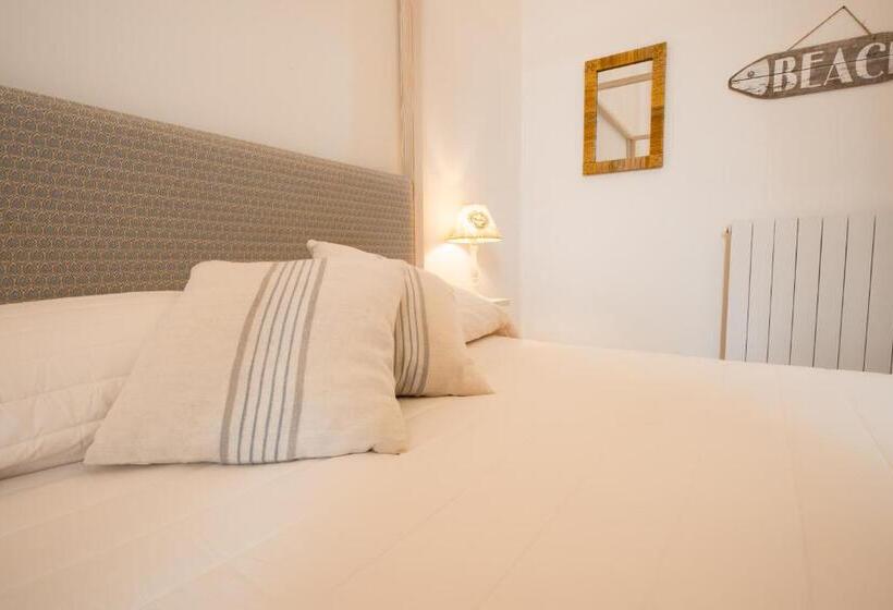 Номер Deluxe Вид на Море Боковой, Il Covo Di Monopoli