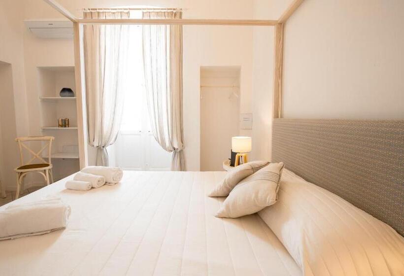 Номер Deluxe Вид на Море Боковой, Il Covo Di Monopoli