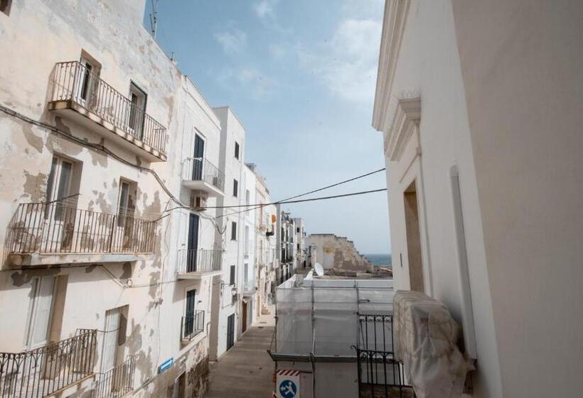 Номер Deluxe Вид на Море Боковой, Il Covo Di Monopoli