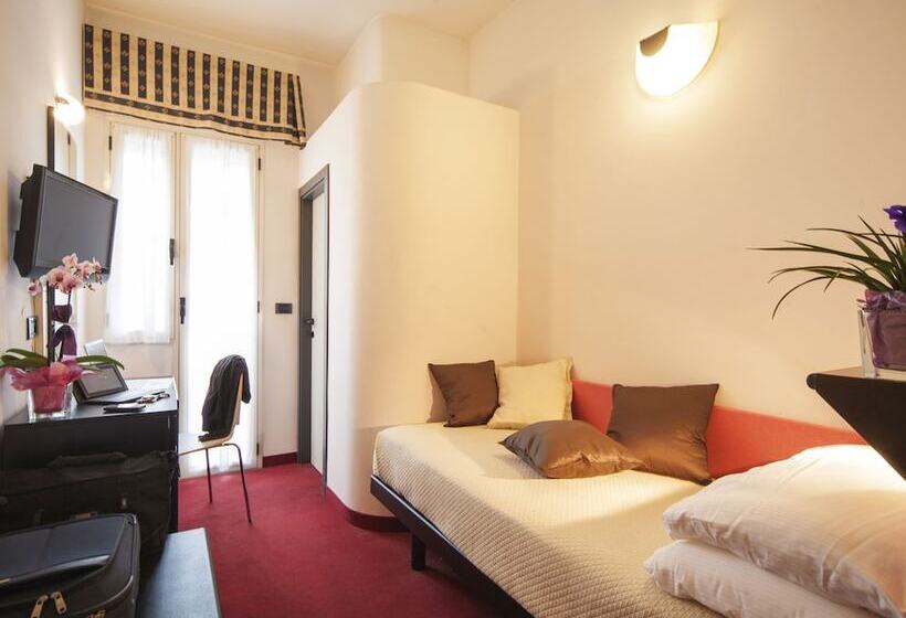 غرفة قياسية فردية, Levante