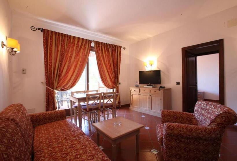 סוויטה, Albergo Filippo Ii