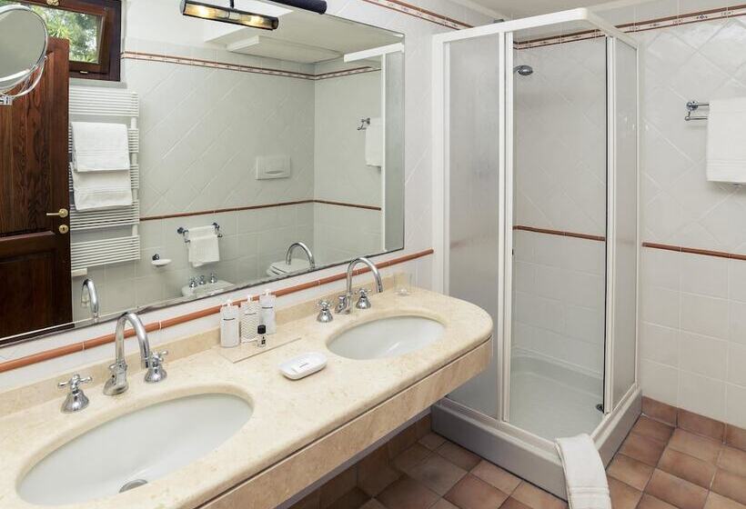 סוויטה, Albergo Filippo Ii