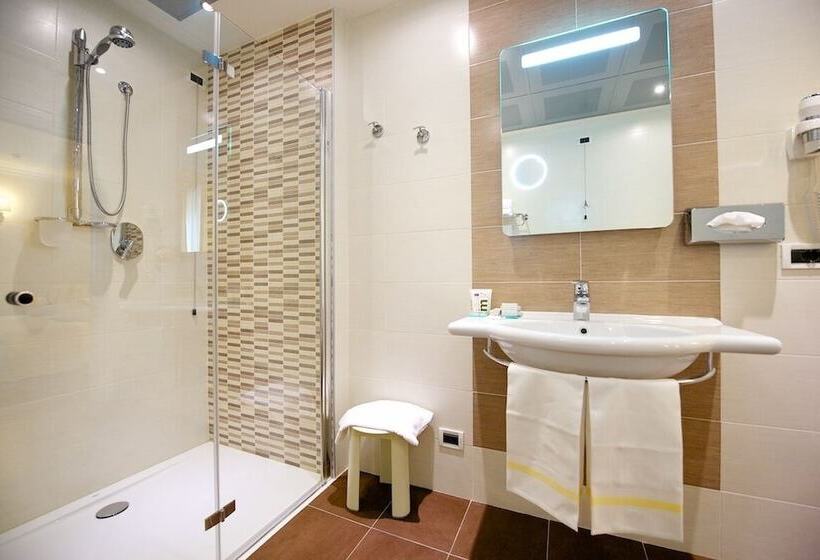 اتاق لوکس, Mercure Parma Stendhal