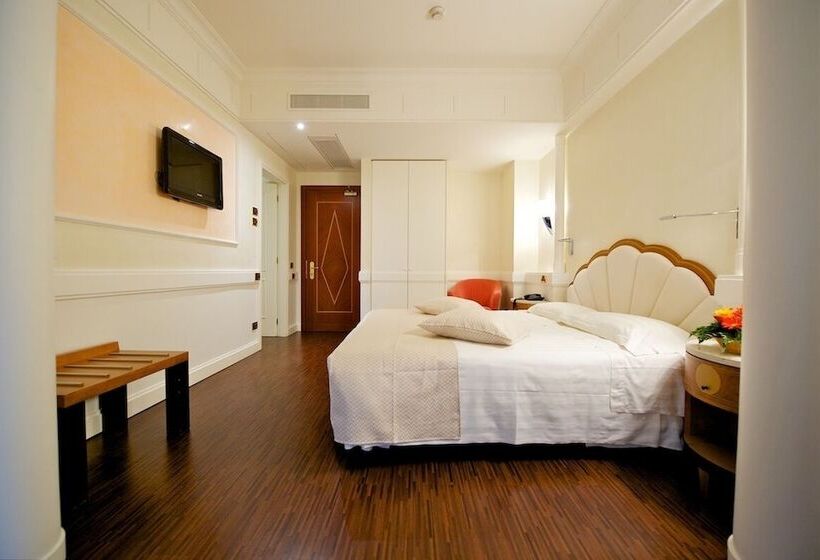 اتاق لوکس, Mercure Parma Stendhal