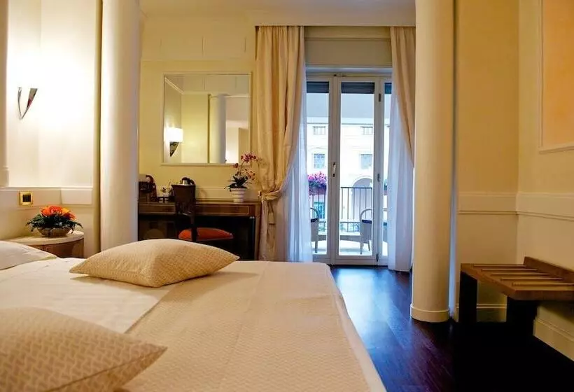 Deluxe-huone, Mercure Parma Stendhal