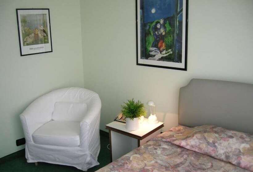 标准单人间, Molise 2