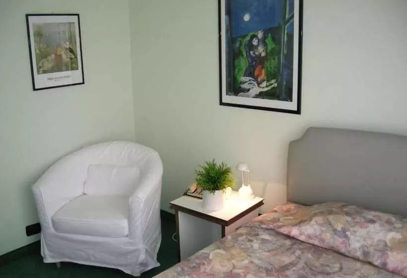 اتاق استاندارد یک نفره, Molise 2