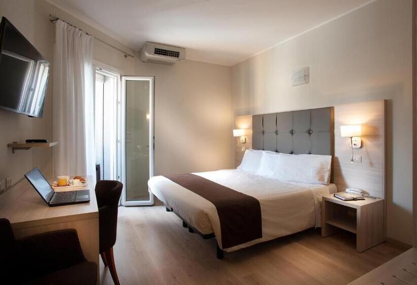 اتاق سوپریور, Montereale