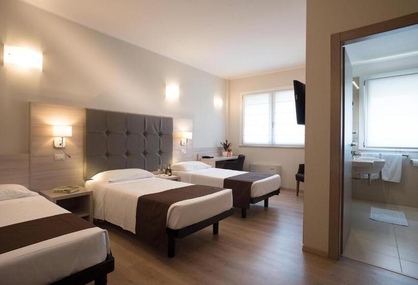 اتاق سوپریور, Montereale