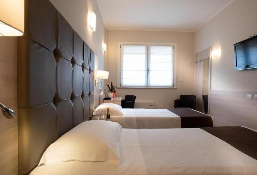 اتاق سوپریور, Montereale