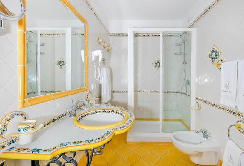 Номер Deluxe Вид на Море с Балконом, Onda Verde