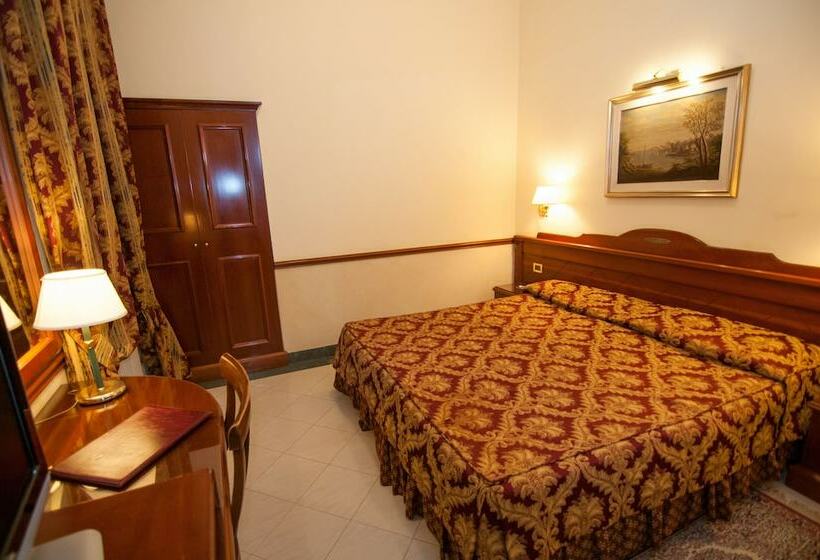 اتاق استاندارد, Palladium Palace