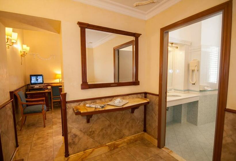 اتاق لوکس, Palladium Palace