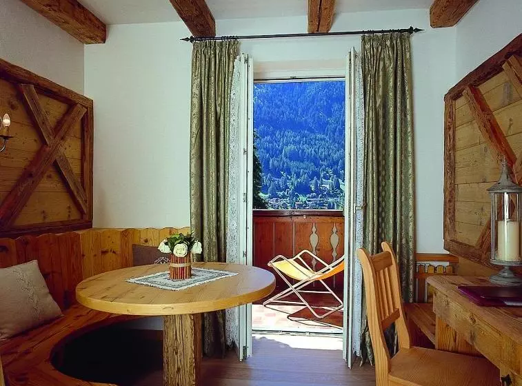 اتاق راحتی, Patrizia Dolomites Glamour