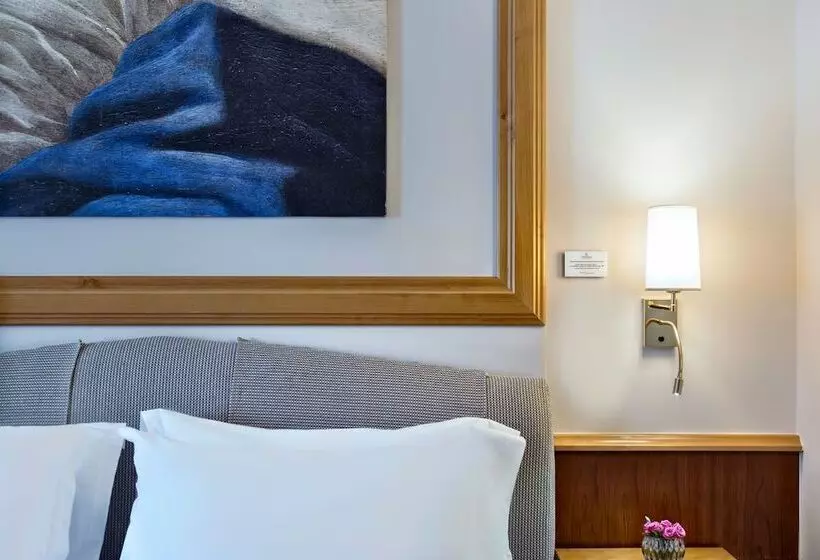 デラックスルーム, Renaissance Naples Hotel Mediterraneo